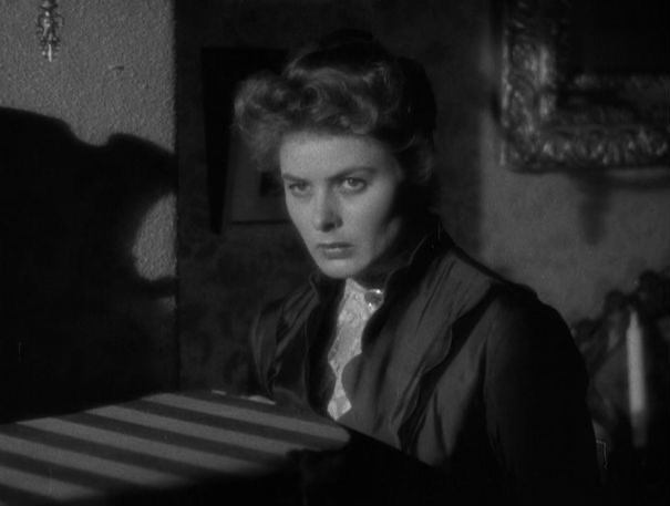 Ingrid Bergman as Paula Alquist Anton in Galight